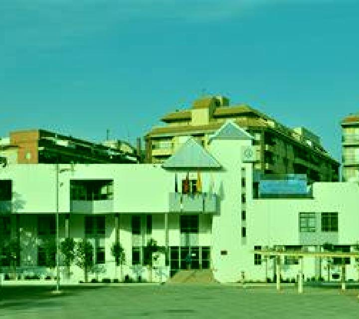 Abril 3 Sayalonga escort