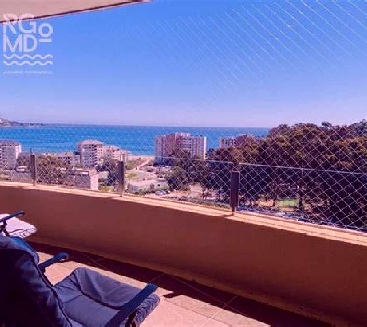 Abril Olmedillo de Roa escort