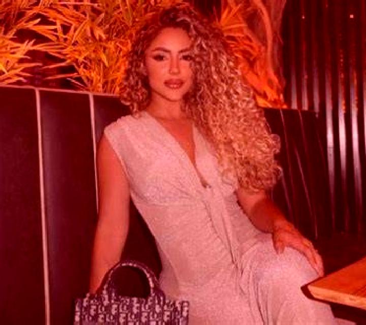 Adriana 3 Camas escort