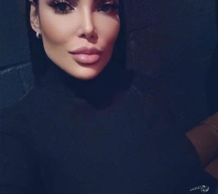 Adriana Azuelo escort