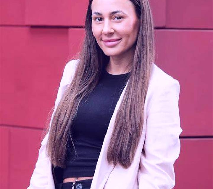 Aitana Casas de Miravete escort