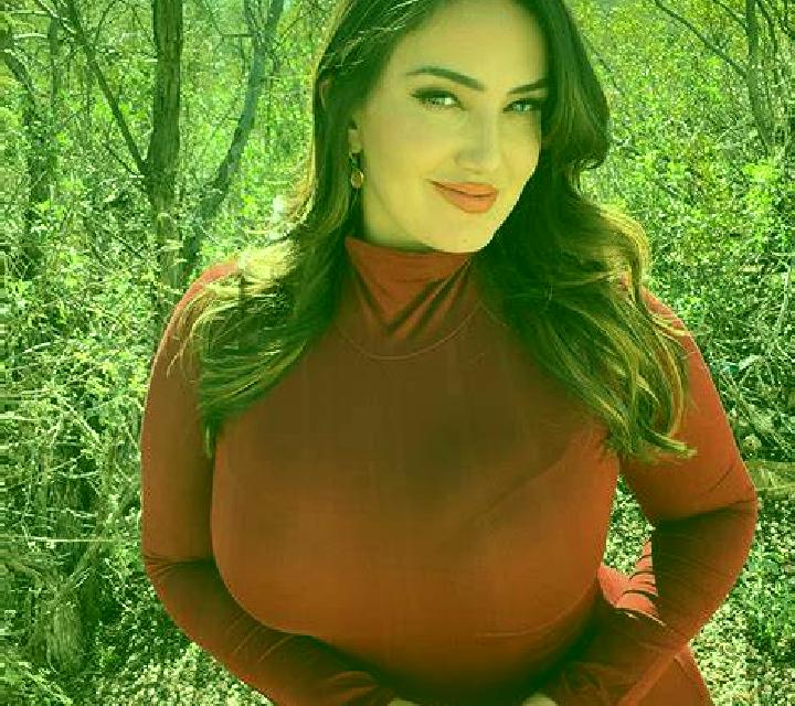 Alejandra Priaranza del Bierzo escort