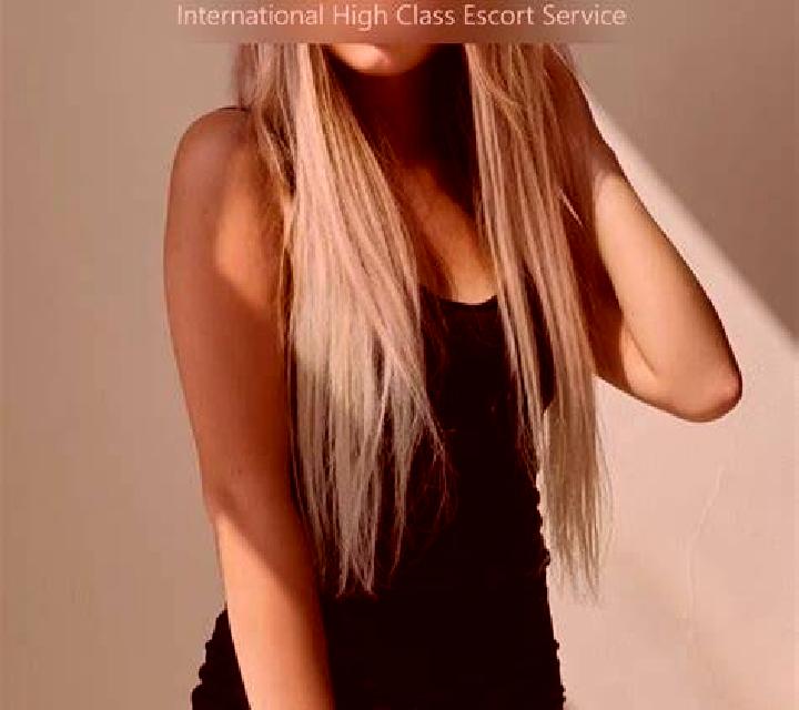 Amanda Ibrillos escort