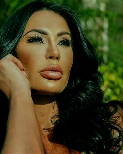 Amanda Oimbra escort
