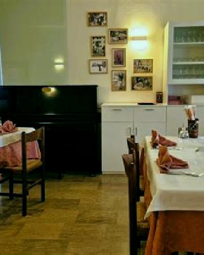 Amanda Torreblascopedro escort