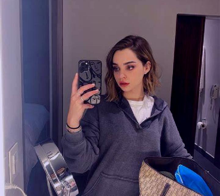 Andrea Fernan-Nunez escort