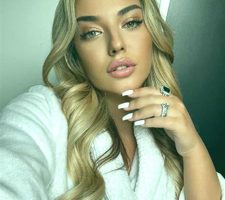 Andrea Valdecanas de Tajo escort