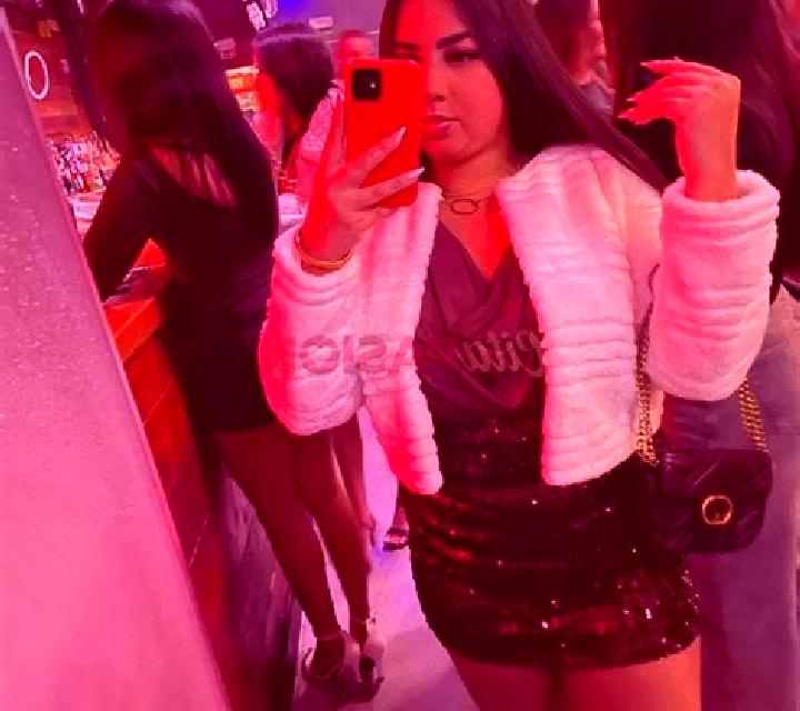 Carla 2 Benifallet escort