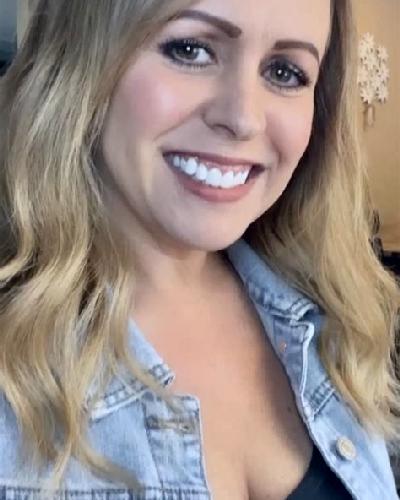 Carla Roses escort