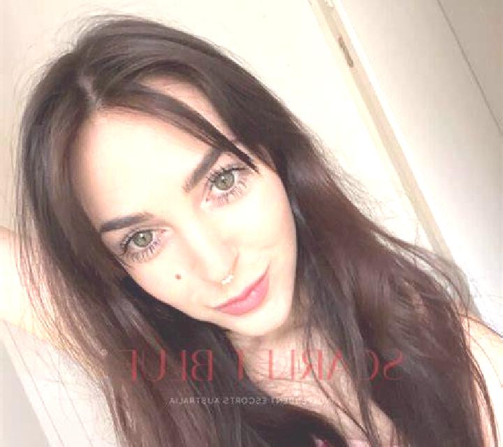 Cayetana Ceclavin escort