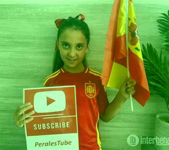 Claudia Cuevas de Vinroma escort