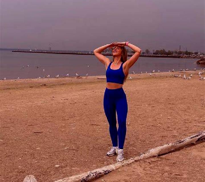 Claudia Escariche escort