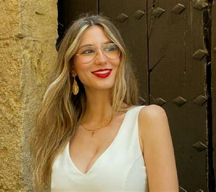 Cristina Gudar escort