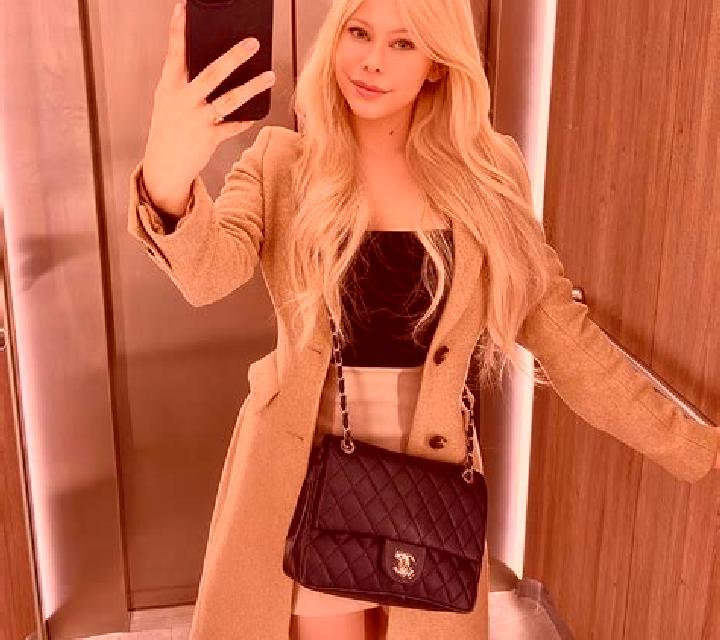Elena Alhondiga escort