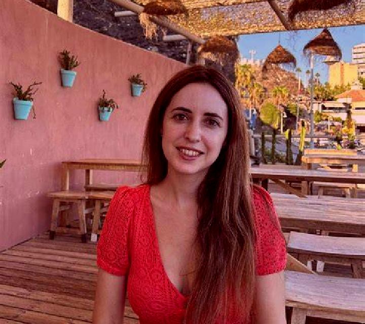 Elena Villafufre escort