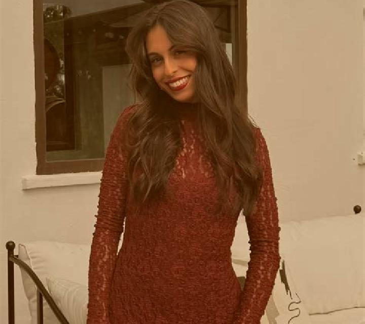 Emilia 3 Agost escort
