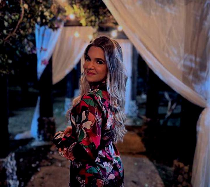 Emilia Ciruelos de Cervera escort