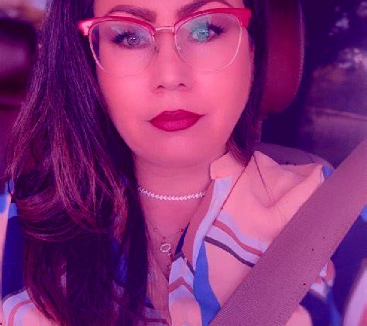 Emilia Mandayona escort