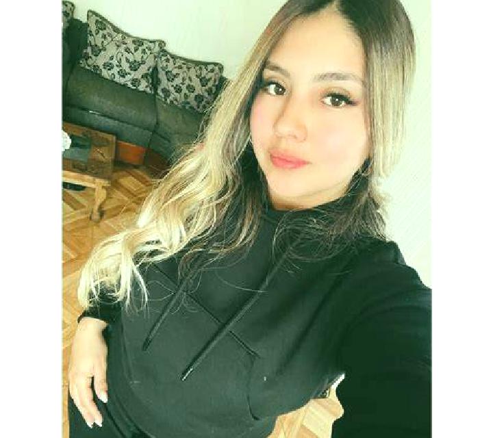 Emilia Velliza escort