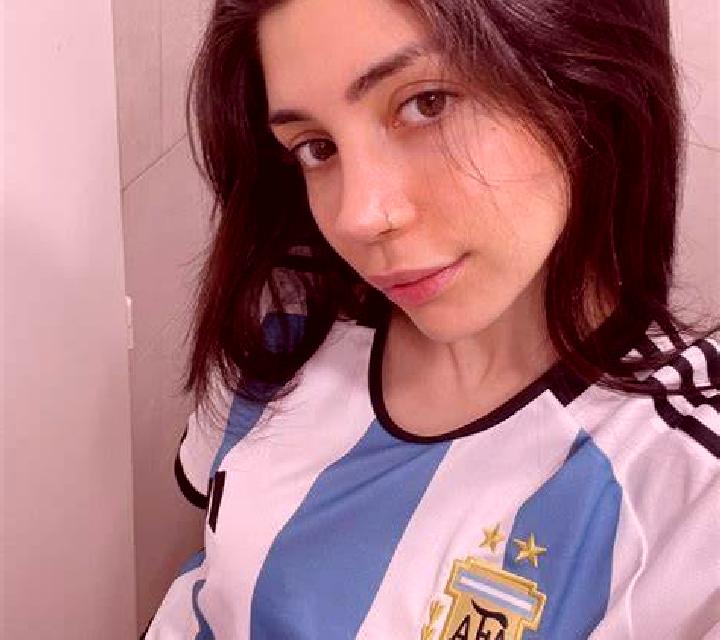Florencia Larraga escort