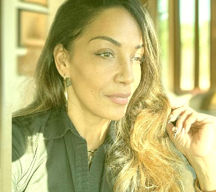 Gabriela Mambrillas de Lara escort