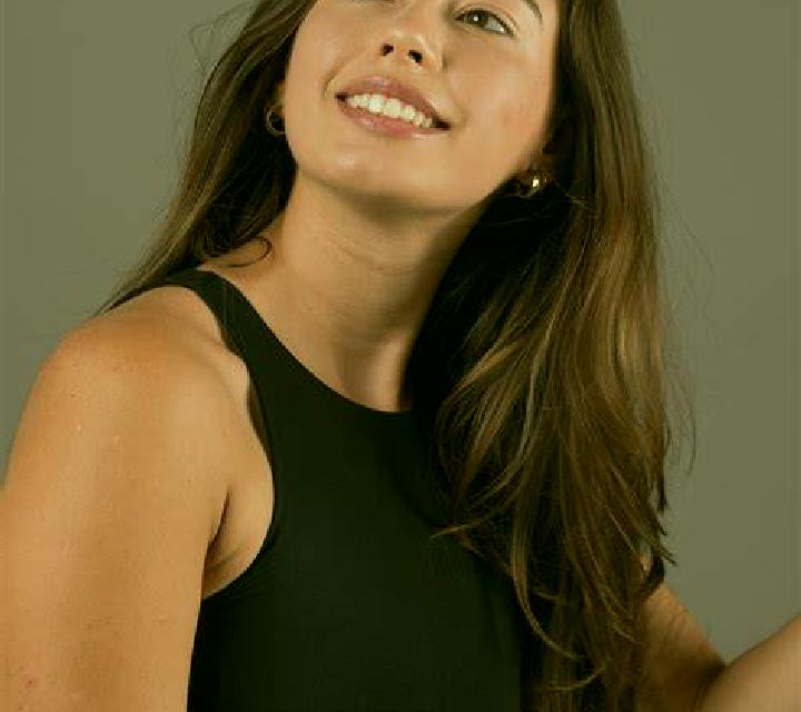 Giulia 2 La Oliva escort