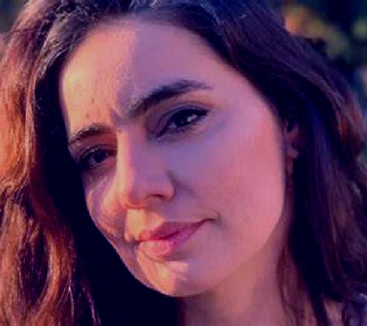 Giulia 3 Moneva escort