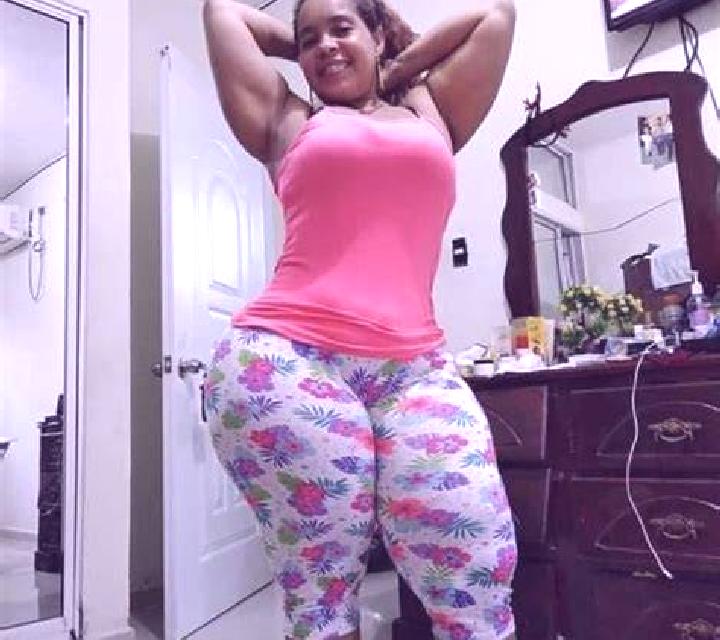 Giulia 3 Valls escort
