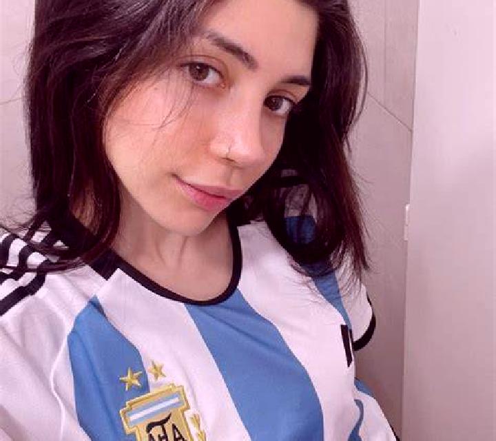 Isabella 2 Adalia escort