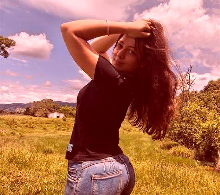 Jade 3 Llano de Bureba escort