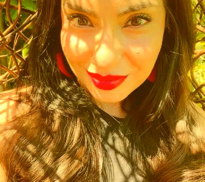 Josefina Allueva escort