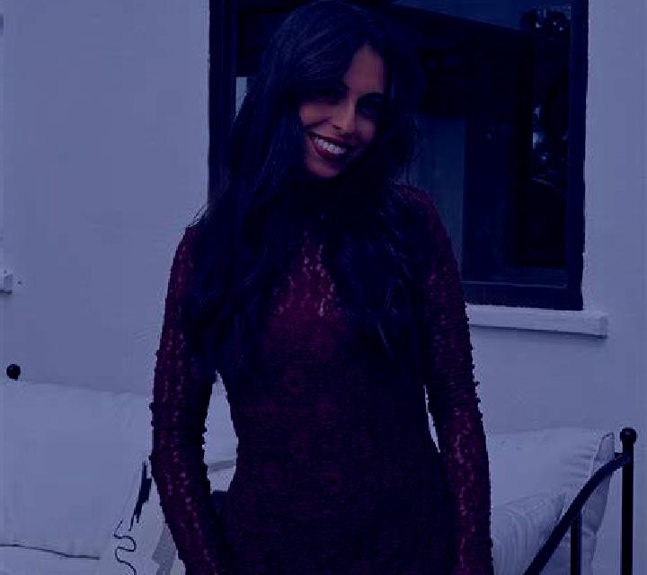 Julia 3 Llanera escort