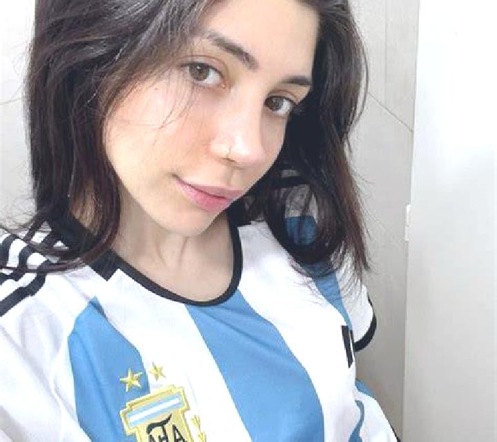 Julia 3 Portbou escort