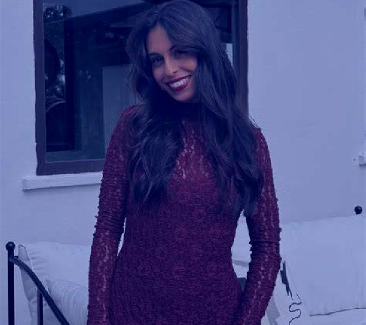 Julia Erandio escort