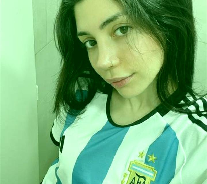 Julia Moralzarzal escort