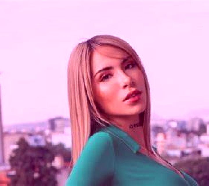 Julia Pineda de Mar escort