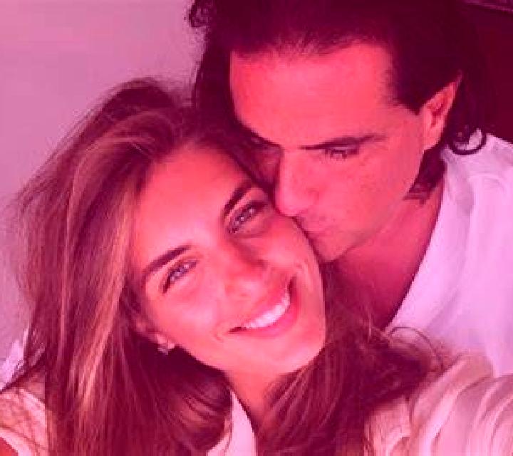 Julia Valdepenas escort