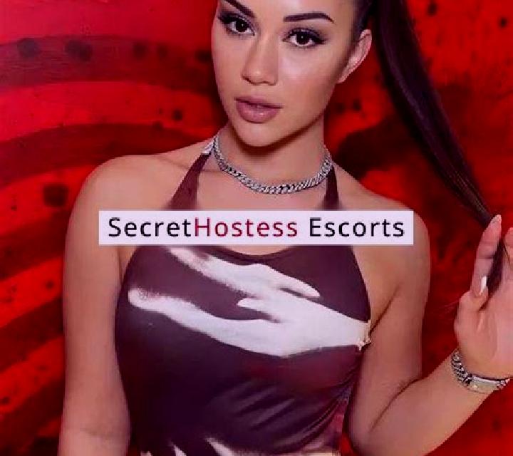 Julia Venta de Banos escort