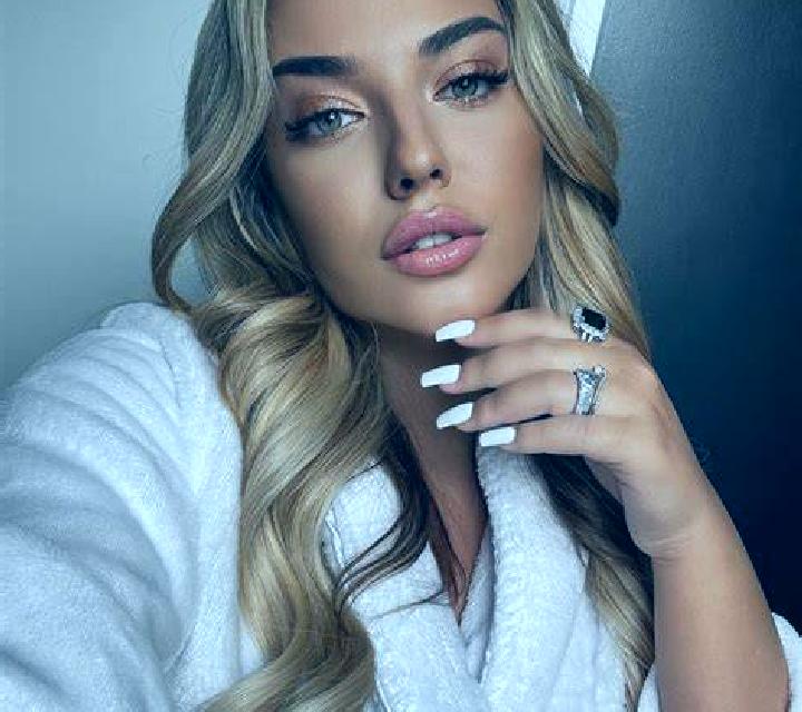 Katia Parres escort