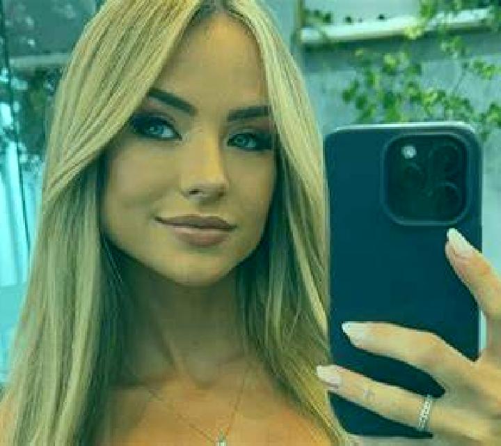 Lola Barriopedro escort