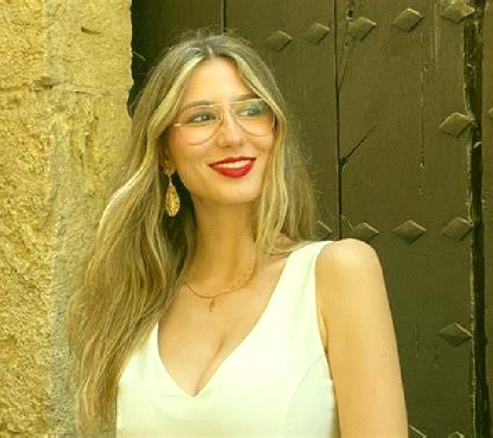 Lucía 2 Aya escort