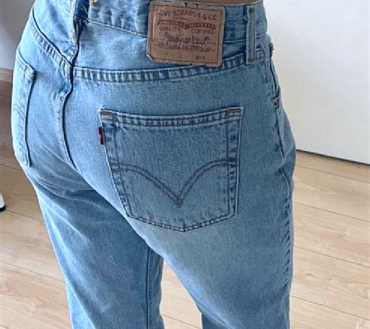 Lucía Canamero escort