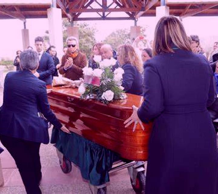 Lucía Corral de Almaguer escort