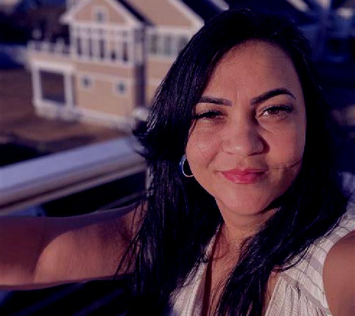 Luna 3 Alba de Yeltes escort