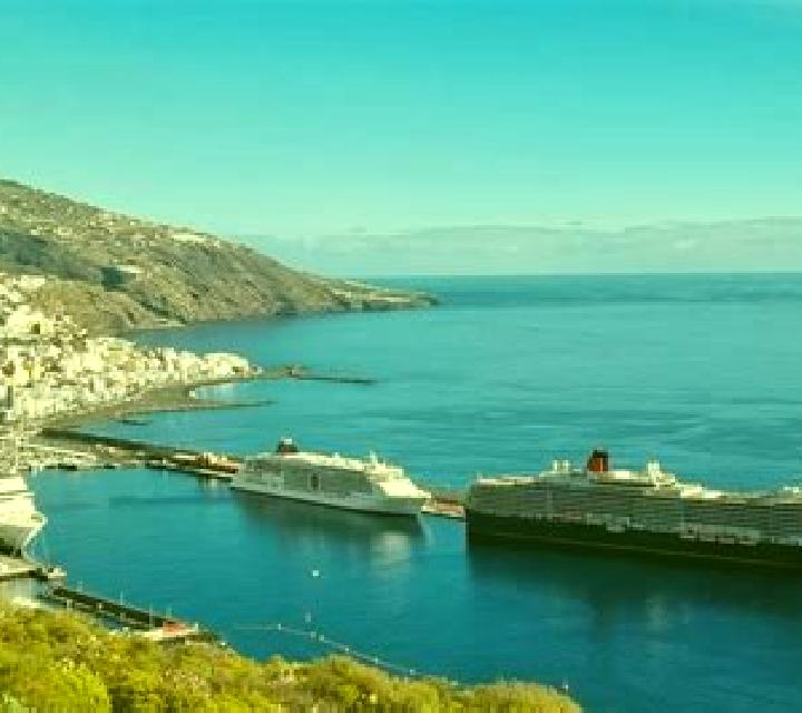 Luna Puerto de la Cruz escort