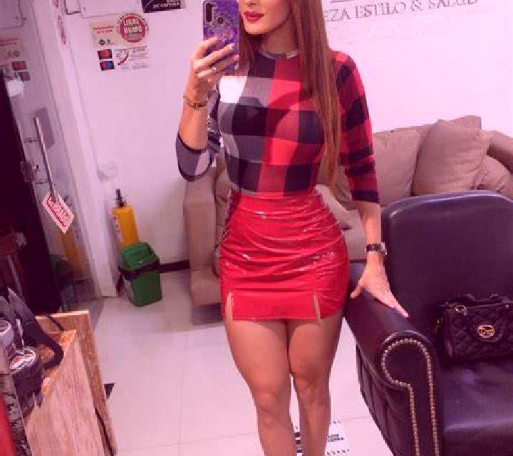 Manuela Castrogonzalo escort