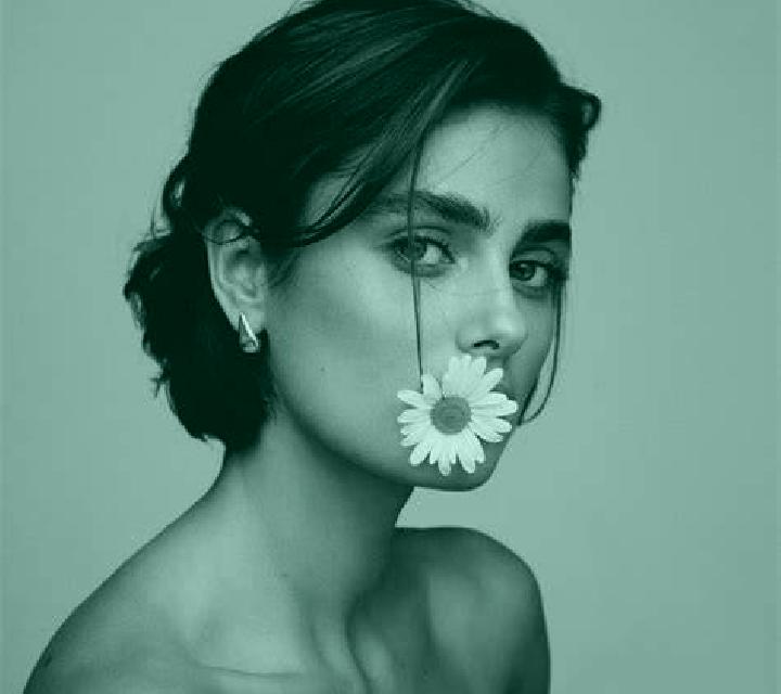 Manuela Santervas de Campos escort