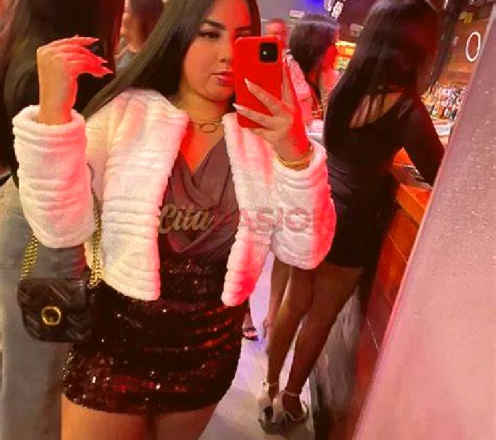 María 3 Grisel escort