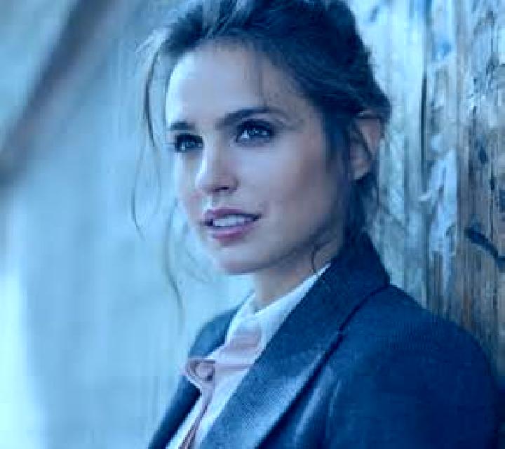 María Landete escort