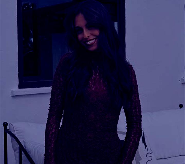 María L Olleria escort
